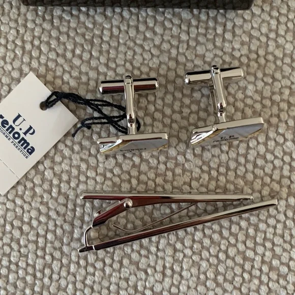 U.P. RENOMA Silvertone Cufflinks and Tie Clip Set
